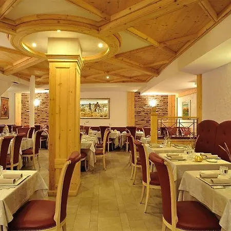 Romantic Plaza 4*
