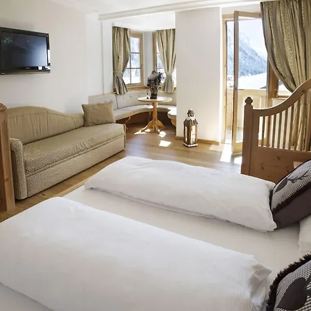 Hotel Romantic Plaza 4*