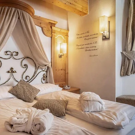 Hotel Romantic Plaza 4*
