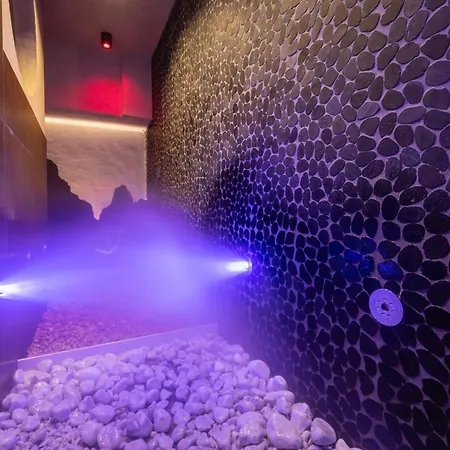 Hotel Romantic Plaza 4*